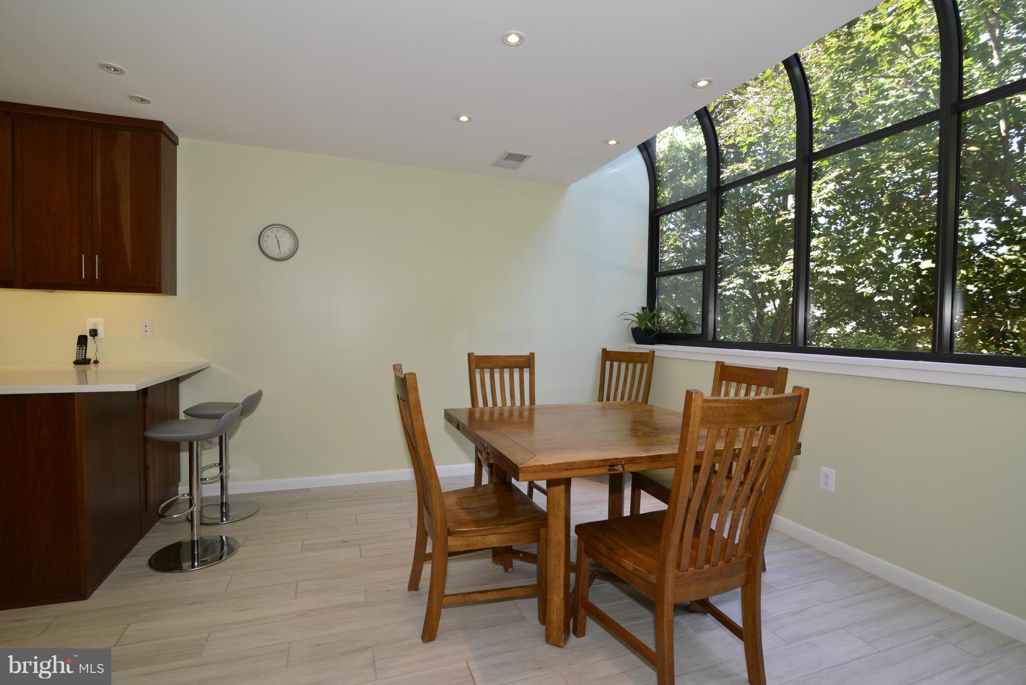 11019 Thrush Ridge Road Reston, VA 20191 - Photo 3 of 25 Dining Room