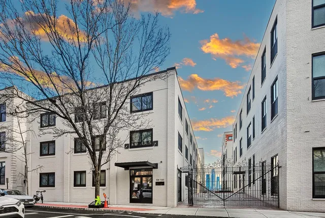 $599,000 | 530 Gregory Avenue, Unit C408, Weehawken, NJ 07086