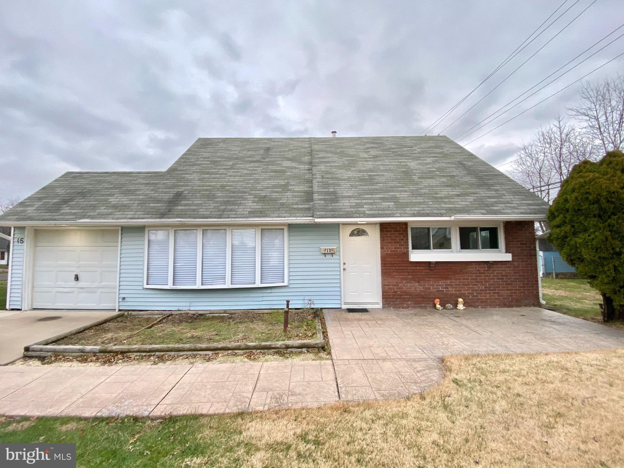 15 Hay Road Levittown, PA 19056 - Photo 5 of 28 Gallery Image 5