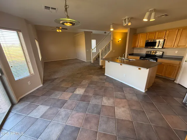 $1,995 | 8102 West Hammond Lane, Phoenix, AZ 85043