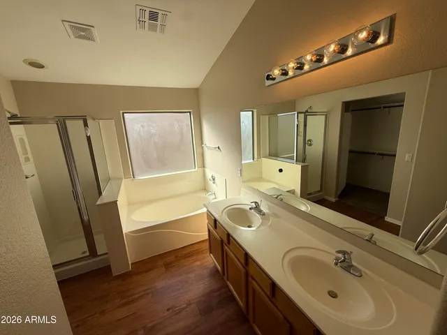 $1,995 | 8102 West Hammond Lane, Phoenix, AZ 85043