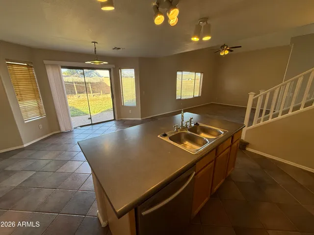 $1,995 | 8102 West Hammond Lane, Phoenix, AZ 85043