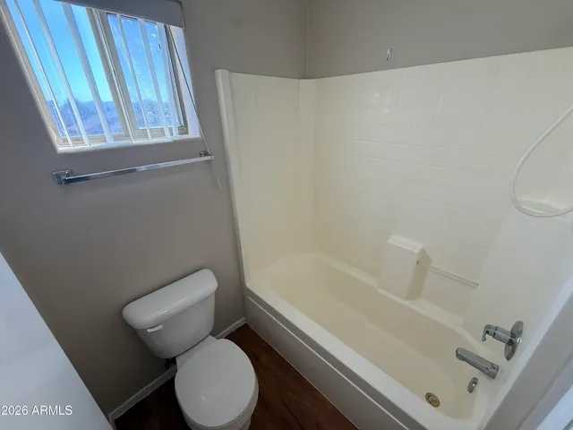 $1,995 | 8102 West Hammond Lane, Phoenix, AZ 85043