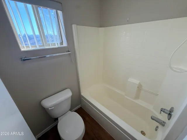 $1,995 | 8102 West Hammond Lane, Phoenix, AZ 85043