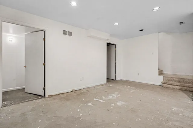 $509,900 | 3719 West Street, Ann Arbor, MI 48103