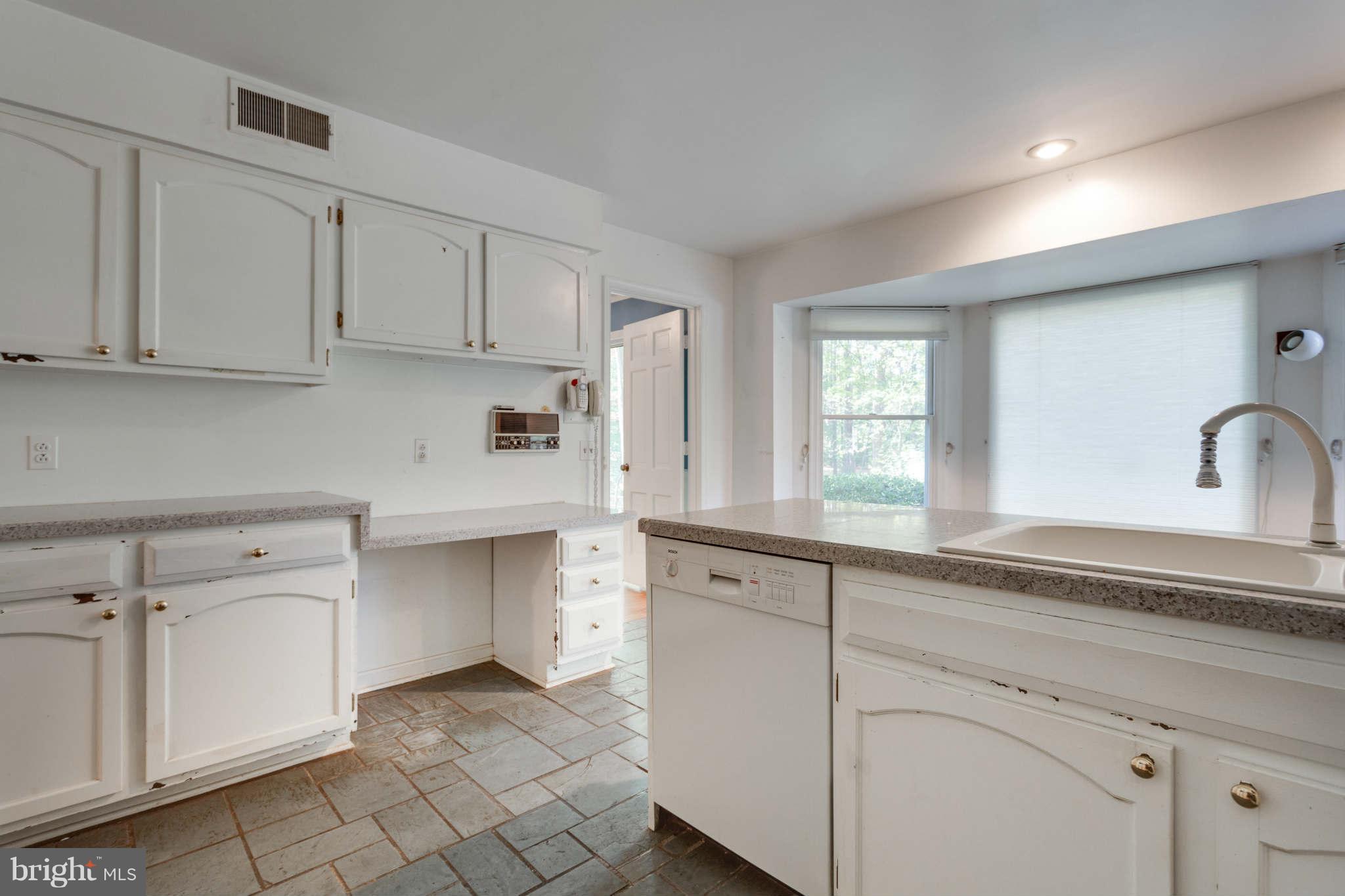 7029 Arbor Lane McLean, VA 22101 - Photo 7 of 23 Kitchen