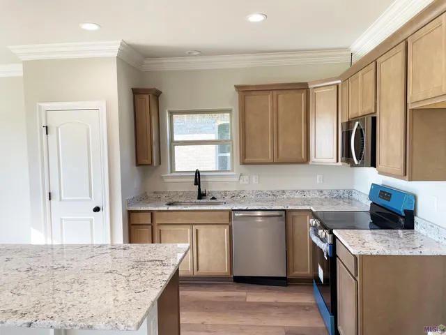 $277,430 | 122 Marie Claire Drive, Houma, LA 70364