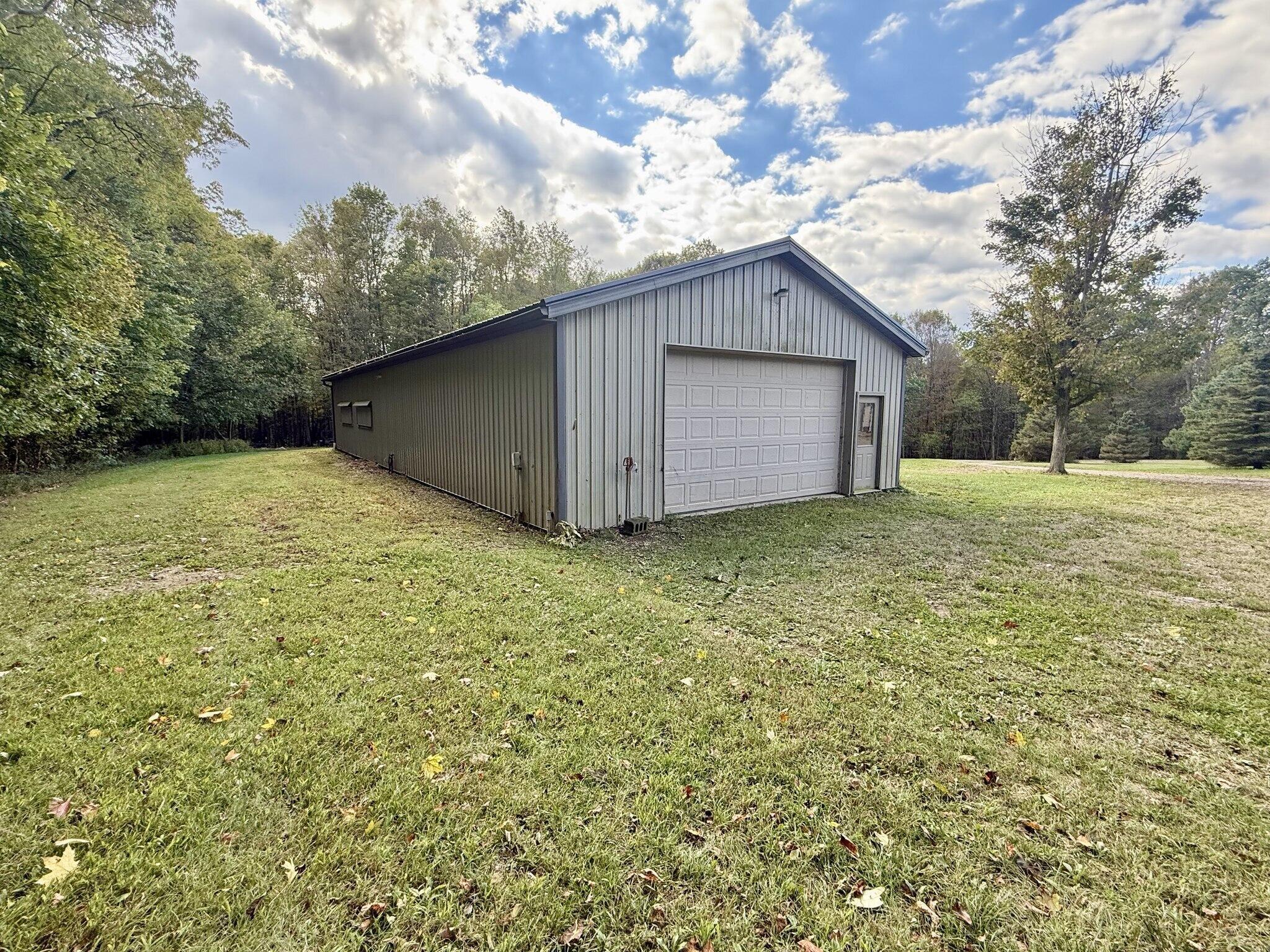 15596 Carson Road Mount Vernon, OH 43050 - Photo 35 of 45 33
