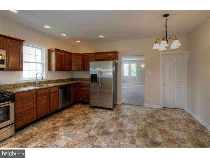 209 Lippincott Avenue Riverside, NJ 08075 - Photo 8 of 24