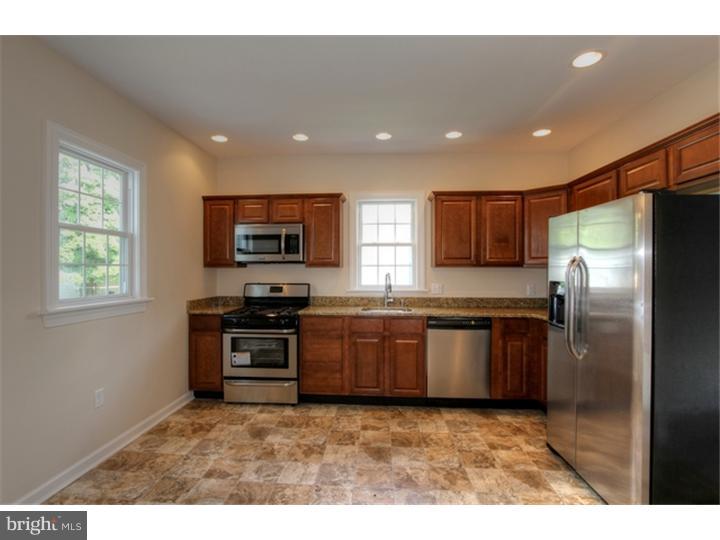209 Lippincott Avenue Riverside, NJ 08075 - Photo 10 of 24
