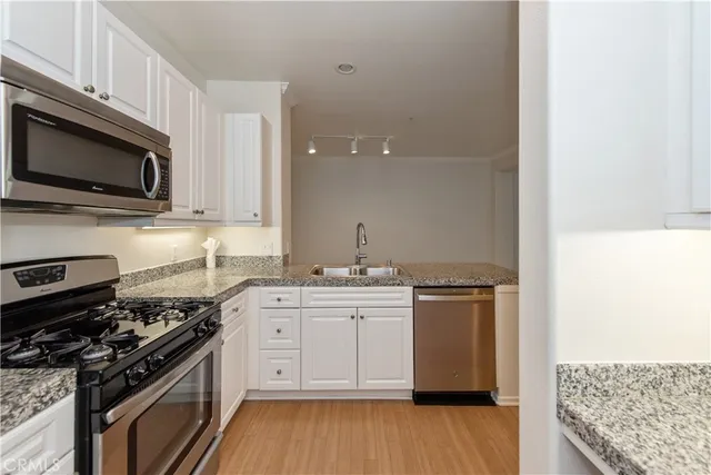 $2,700 | 3239 Watermarke Place, Irvine, CA 92612