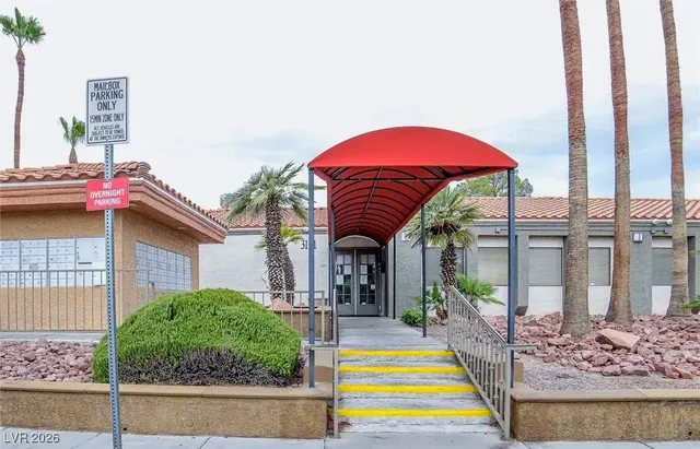 $1,795 | 3151 North Soaring Gulls Drive, Unit 2084, Las Vegas, NV 89128