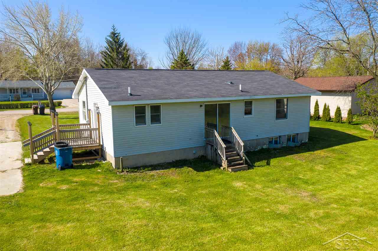 7464 Farrand Road Clio, MI 48420 - Photo 3 of 17 50010708-2.JPG