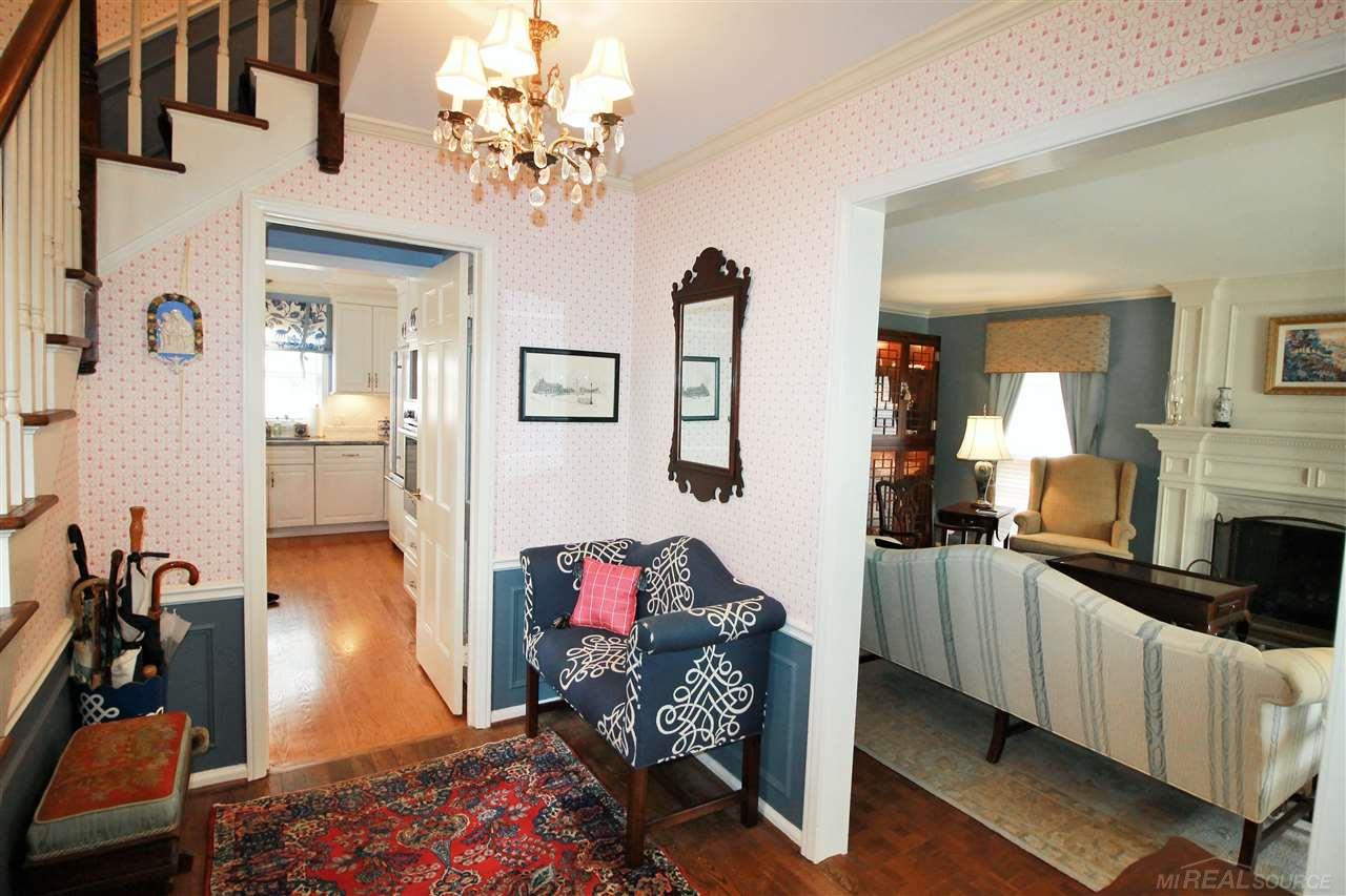 307 McMillan Road Grosse Pointe Farms, MI 48236 - Photo 5 of 48
