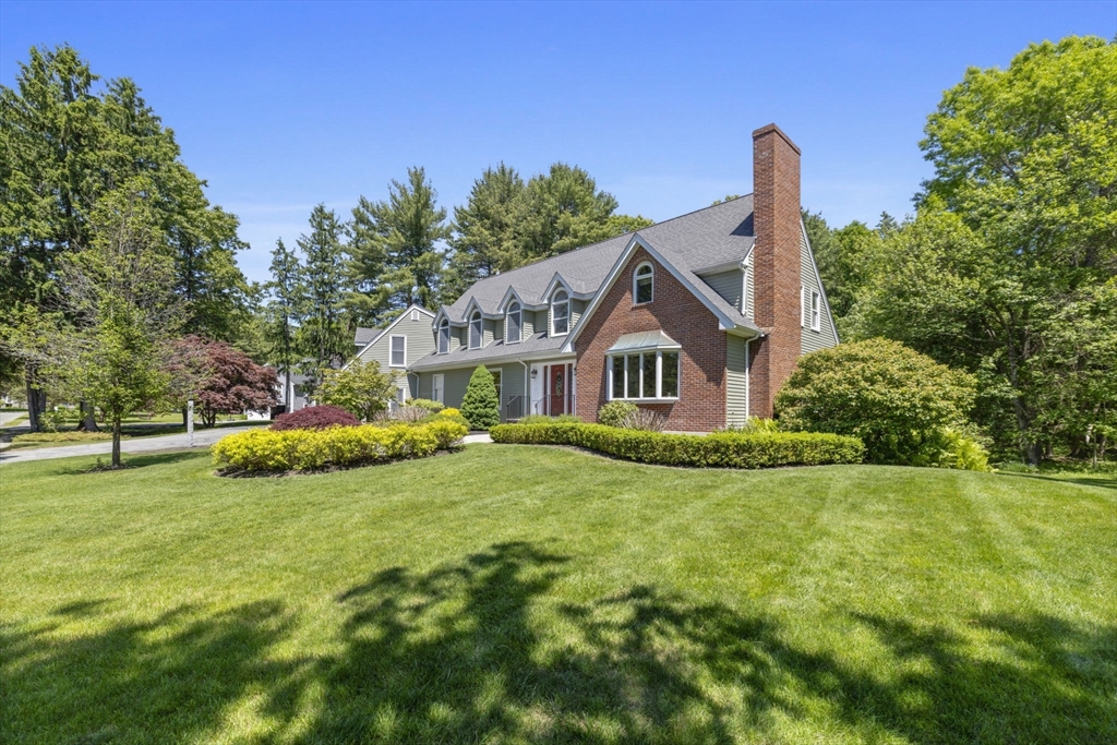 3 Russell Road Lynnfield, MA 01940 - Photo 38 of 40