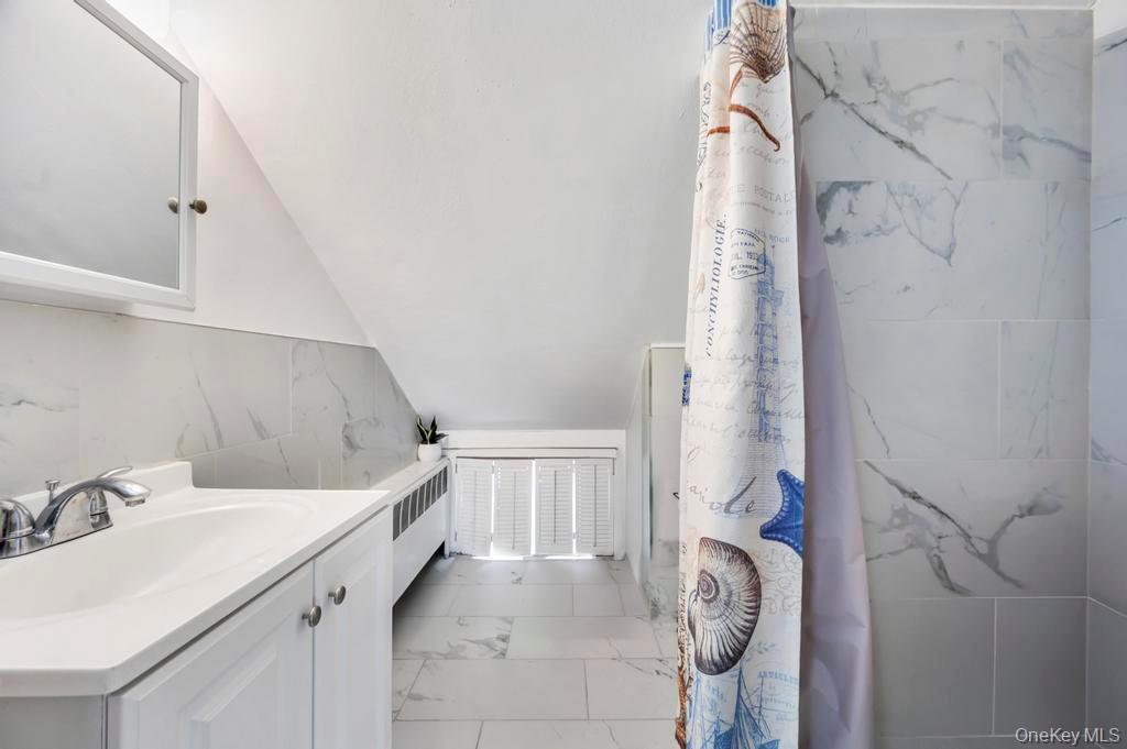 63 Blacksmith Road Levittown, NY 11756 - Photo 17 of 25