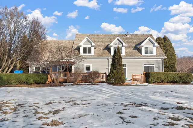 $600,000 | 17804 West Pond Ridge Circle, Gurnee, IL 60031