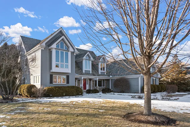$600,000 | 17804 West Pond Ridge Circle, Gurnee, IL 60031