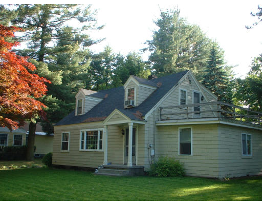 226 Lawrence Road Salem, NH 03079 - Photo 1 of 7