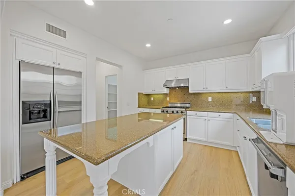 $2,295,000 | 22 Arborside, Irvine, CA 92603