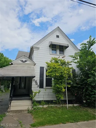 $1,495 | 3663 East 54th Street, Cleveland, OH 44105