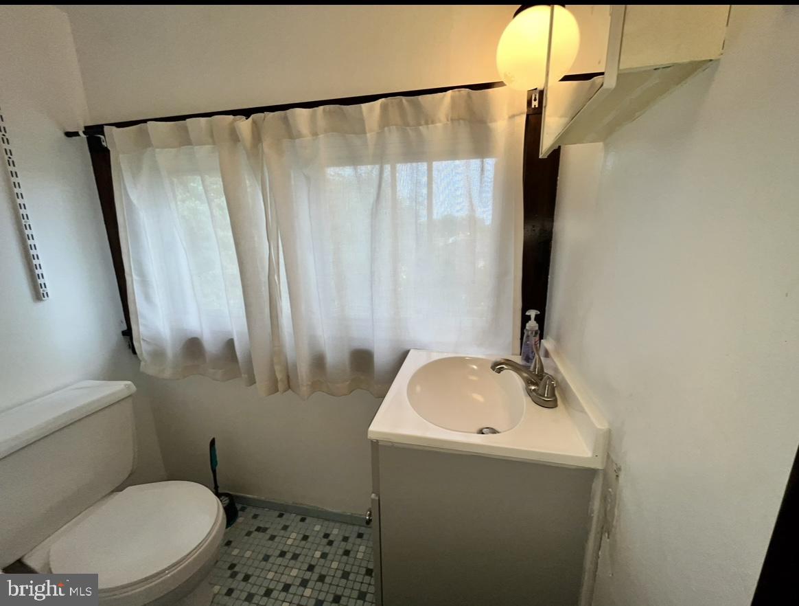 33 South Madison Avenue Upper Darby, PA 19082 - Photo 21 of 39