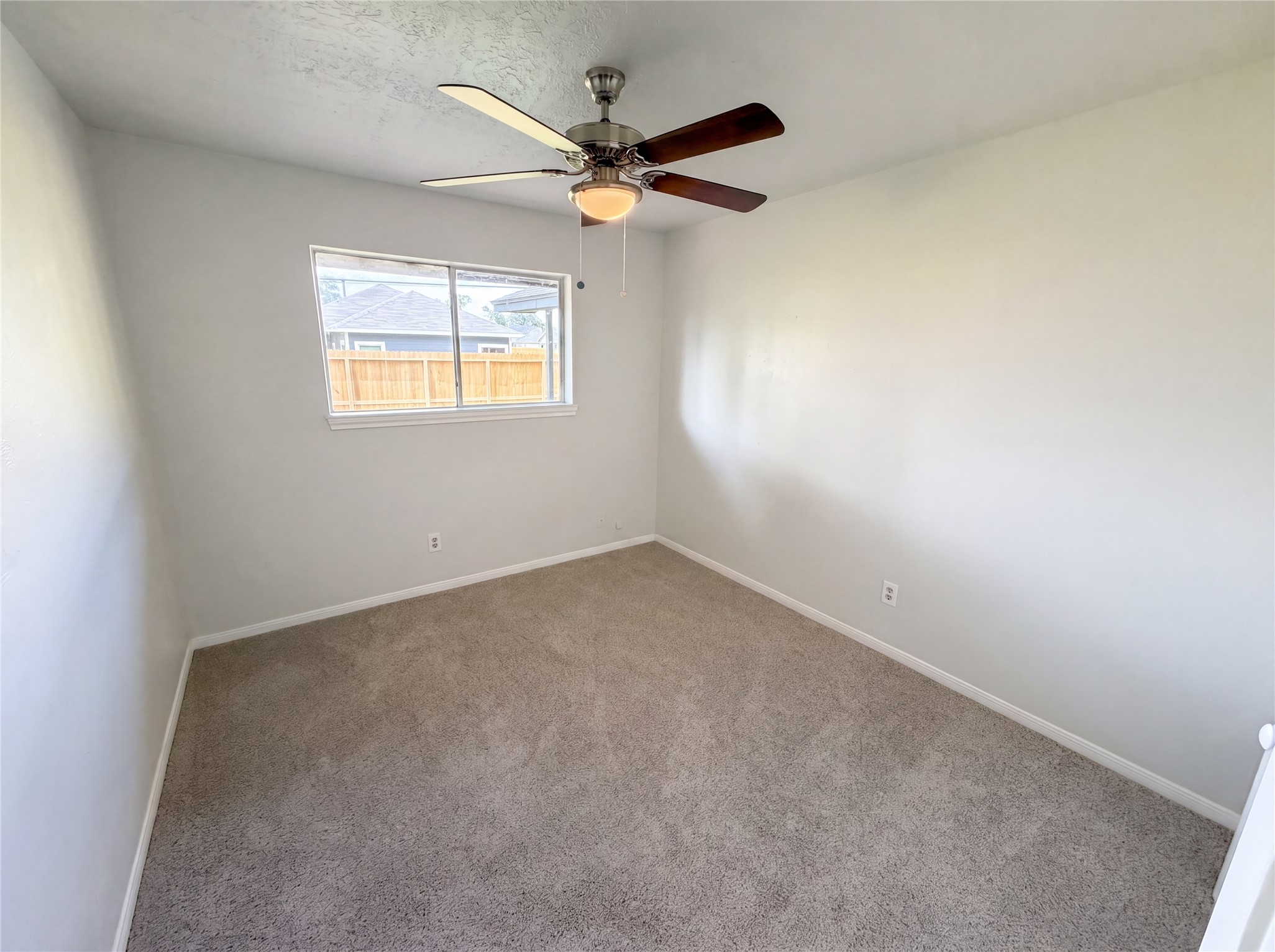 311 Fir Ridge Drive Houston, TX 77336 - Photo 4 of 21