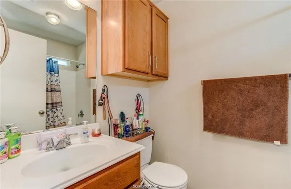 $2,300 | 4115 McFarland Drive, College Station, TX 77845