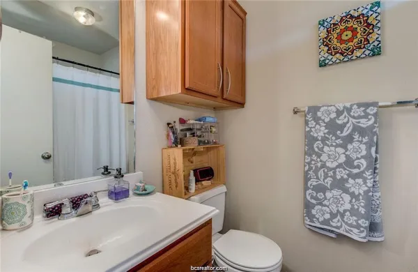 $2,300 | 4115 McFarland Drive, College Station, TX 77845