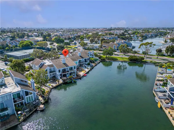 $1,500,000 | 16090 Tortola Circle, Huntington Beach, CA 92649