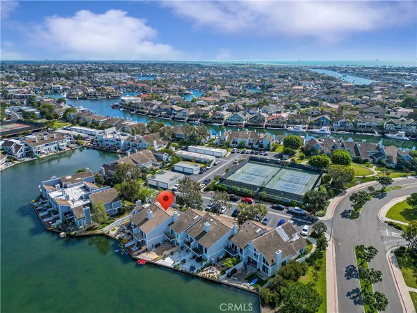 $1,500,000 | 16090 Tortola Circle, Huntington Beach, CA 92649