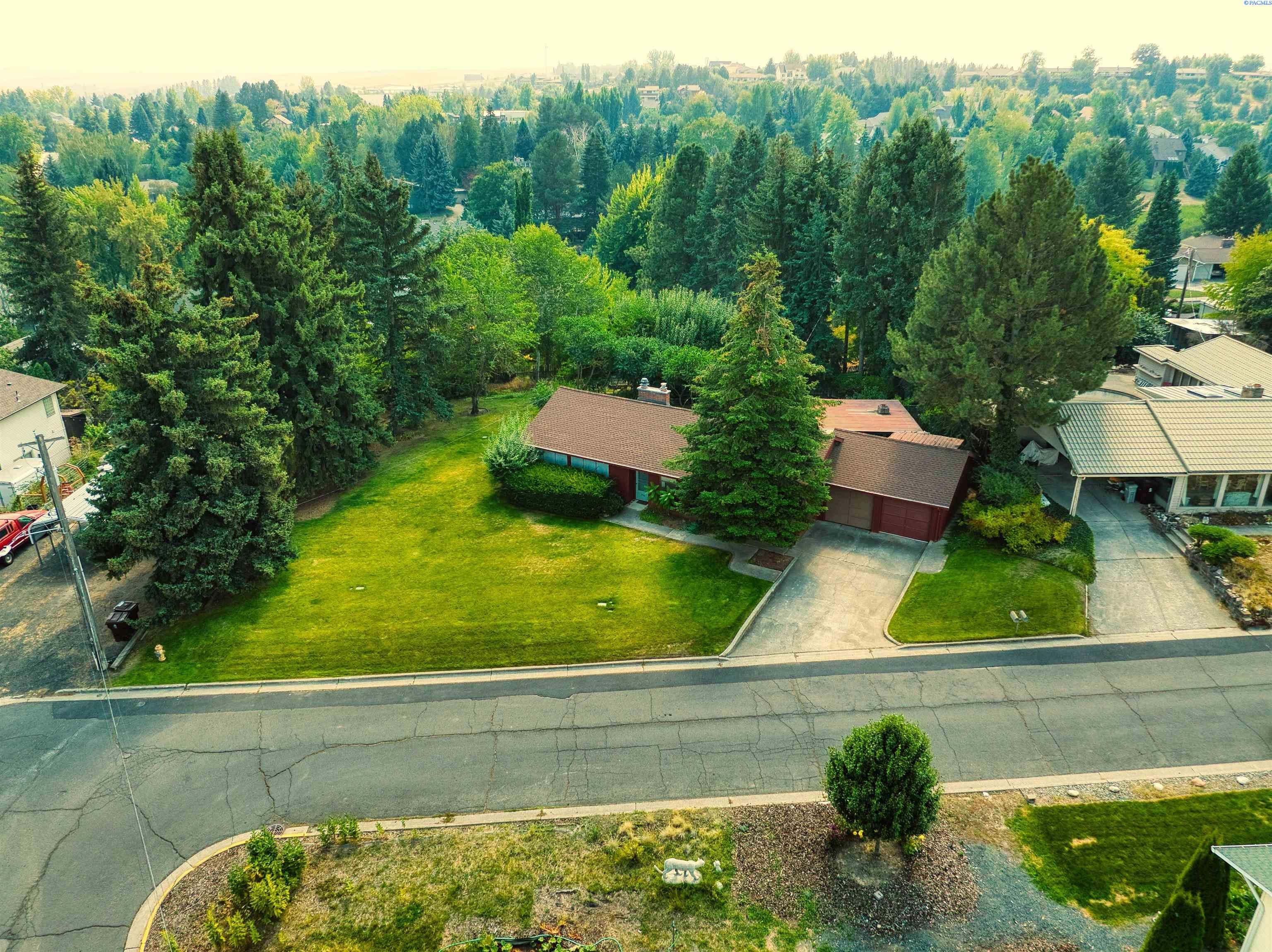 766 Southeast Ridgeview Street Pullman, WA 99163 - Photo 13 of 45 Gallery Image 13