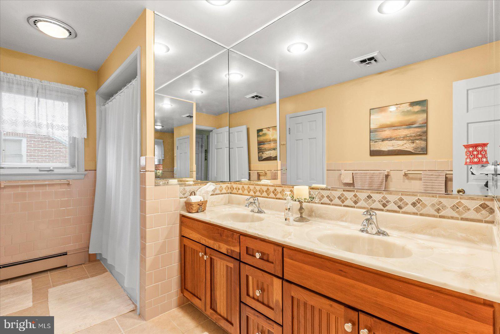 155 George Street Hanover, PA 17331 - Photo 32 of 52