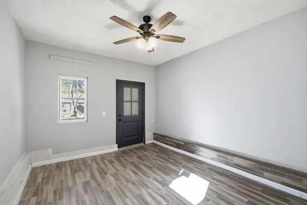 $220,000 | 7835 Donnelly Avenue, Kansas City, MO 64138