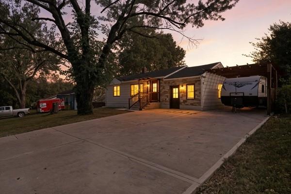 7835 Donnelly Avenue Kansas City, MO 64138 - Photo 4 of 37