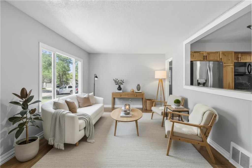 7835 Donnelly Avenue Kansas City, MO 64138 - Photo 6 of 37