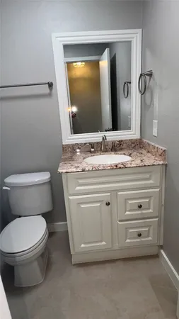 $2,300 | 212 Stratmore Drive, Friendswood, TX 77546