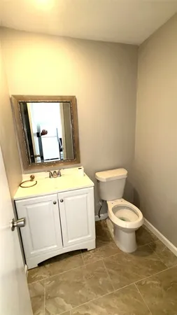 $2,300 | 212 Stratmore Drive, Friendswood, TX 77546