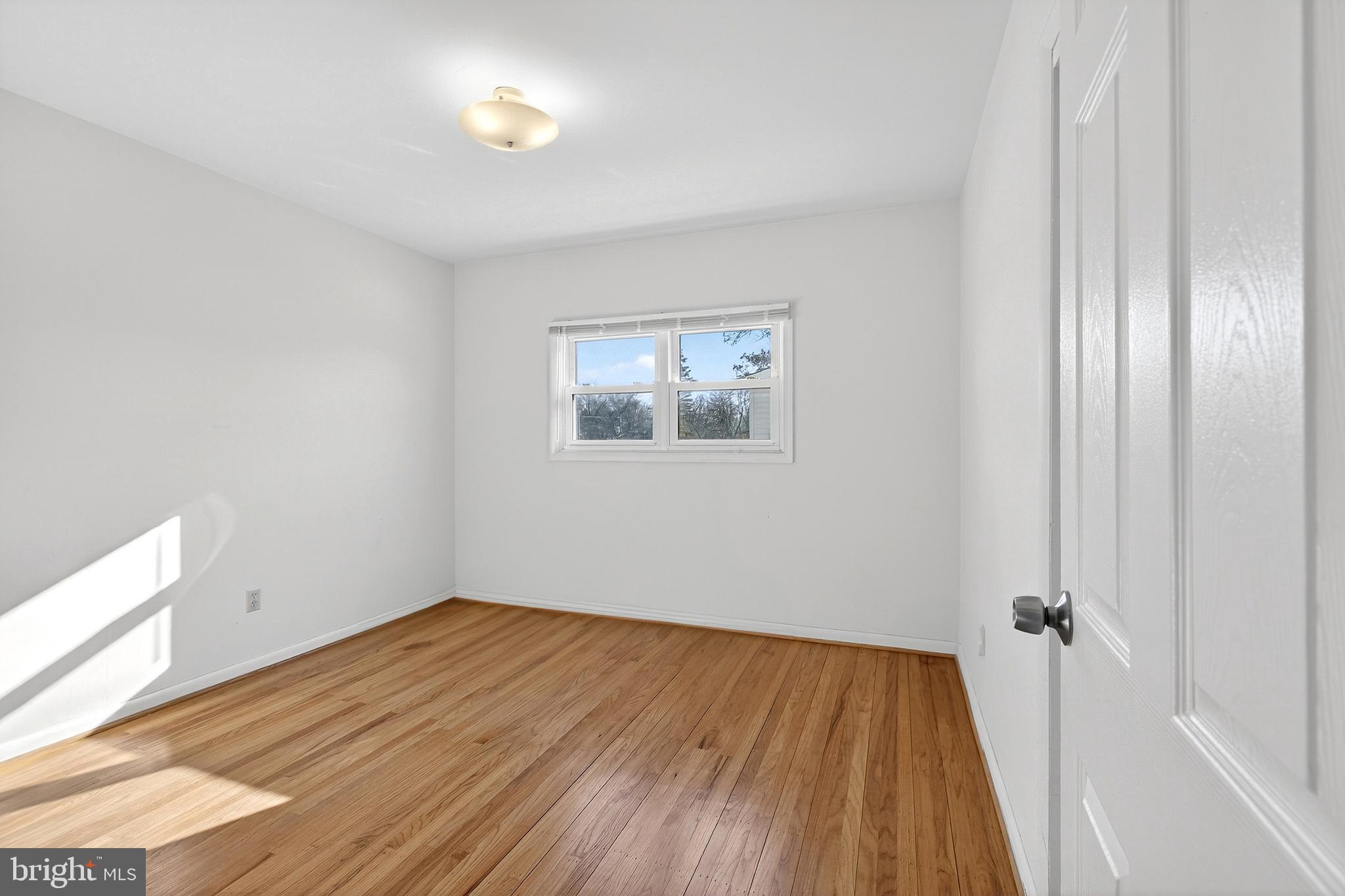 12 Colgate Drive Cherry Hill, NJ 08034 - Photo 25 of 40