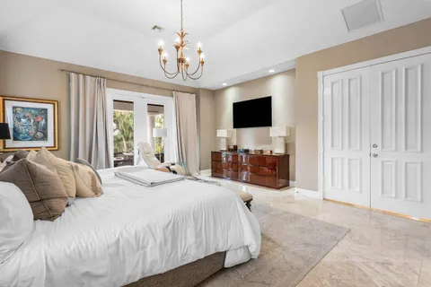 $3,499,000 | 2 Firestone Circle, West Palm Beach, FL 33401