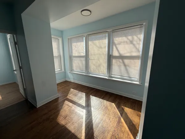 $1,600 | 411 North Hamlin Avenue, Unit 2, Chicago, IL 60624