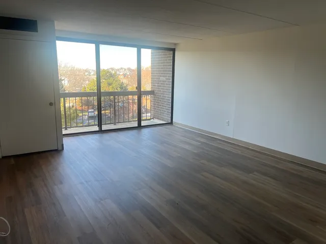 $2,300 | 1 Pond Street, Unit 4D, Winthrop, MA 02152