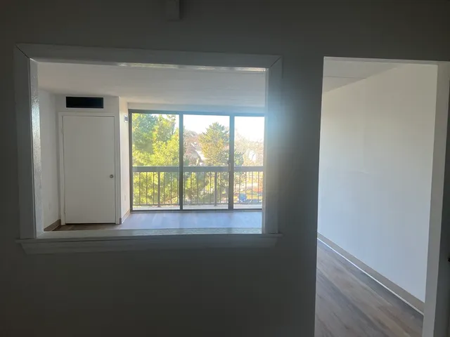 $2,300 | 1 Pond Street, Unit 4D, Winthrop, MA 02152