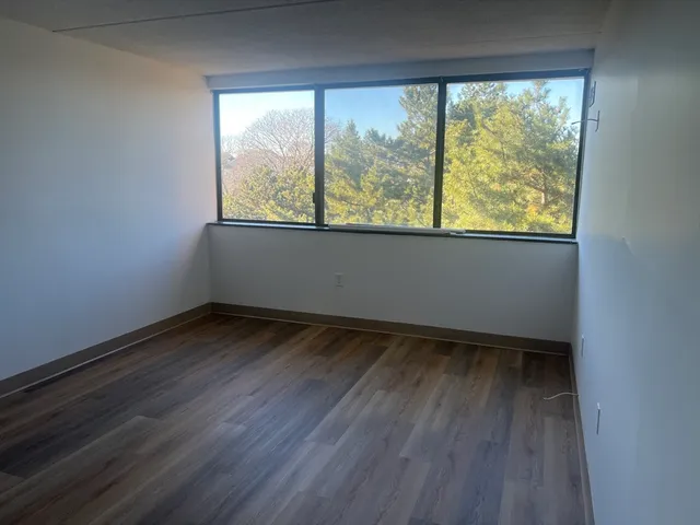 $2,300 | 1 Pond Street, Unit 4D, Winthrop, MA 02152