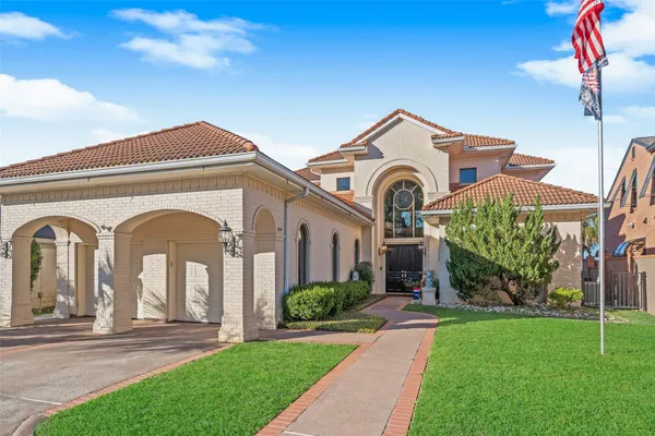 $1,650,000 | 3806 Walden Estates Drive, Montgomery, TX 77356