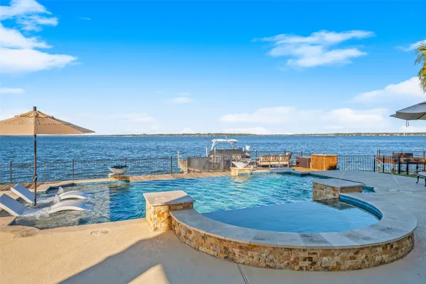 $1,650,000 | 3806 Walden Estates Drive, Montgomery, TX 77356