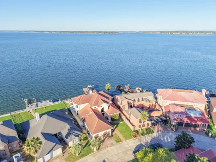 $1,650,000 | 3806 Walden Estates Drive, Montgomery, TX 77356