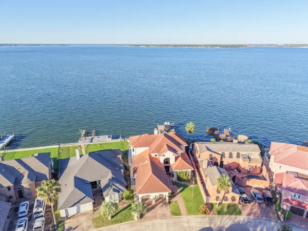 $1,650,000 | 3806 Walden Estates Drive, Montgomery, TX 77356