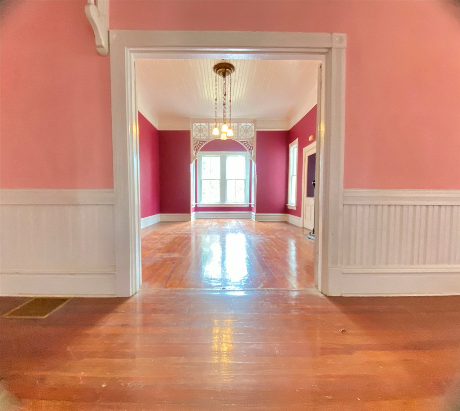 223 East Robert Toombs Avenue Washington, GA 30673 - Photo 11 of 46 a view of a room with a window