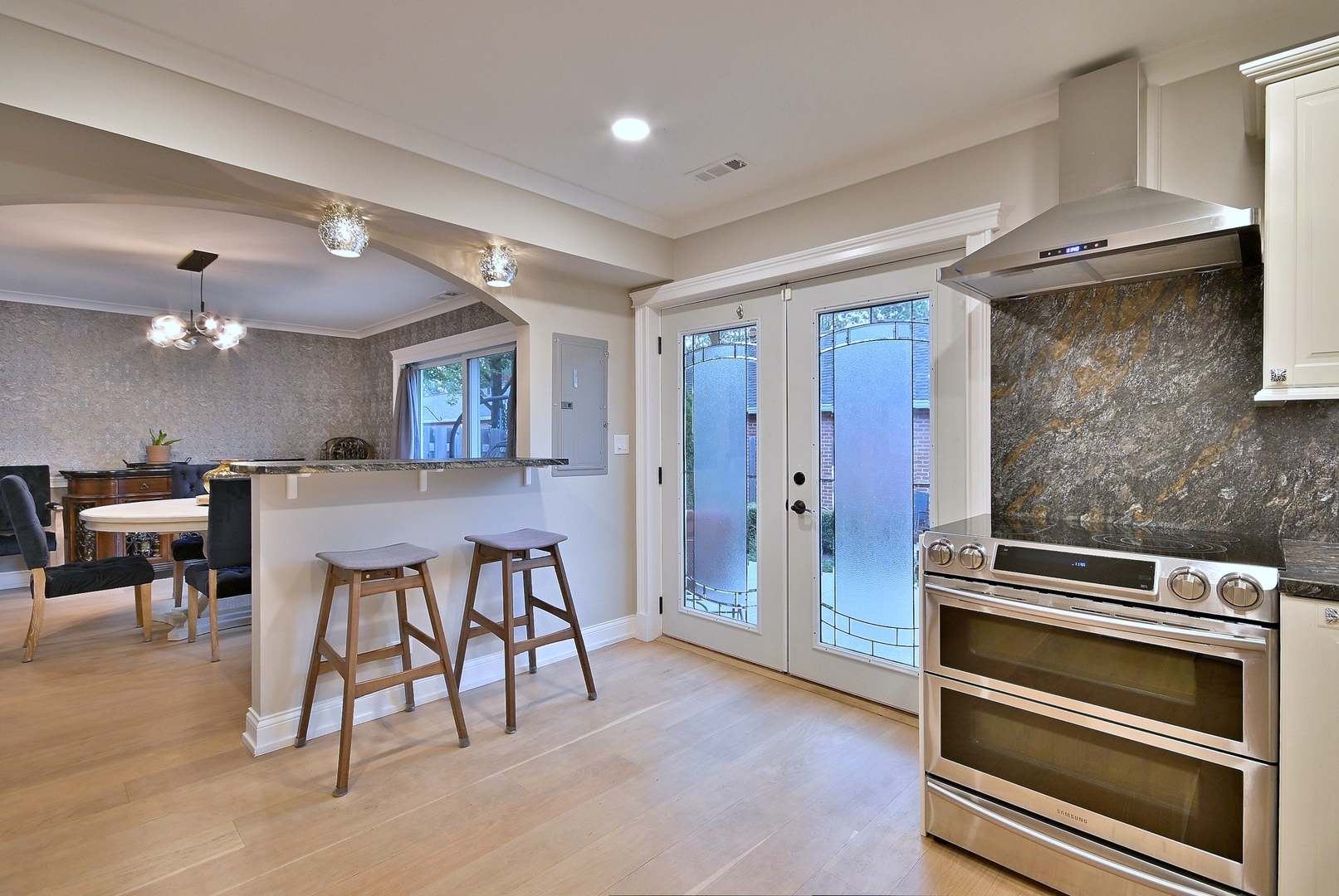 5 North Tower Road Oak Brook, IL 60523 - Photo 21 of 52 Gallery Image 21